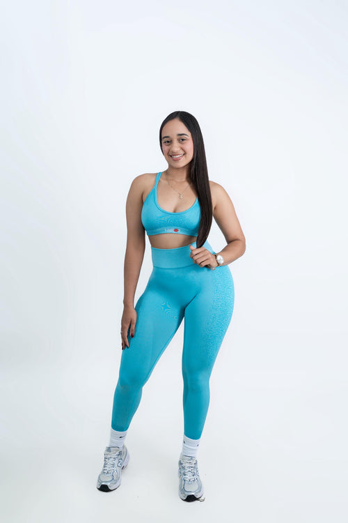 Baby blue top cruzado